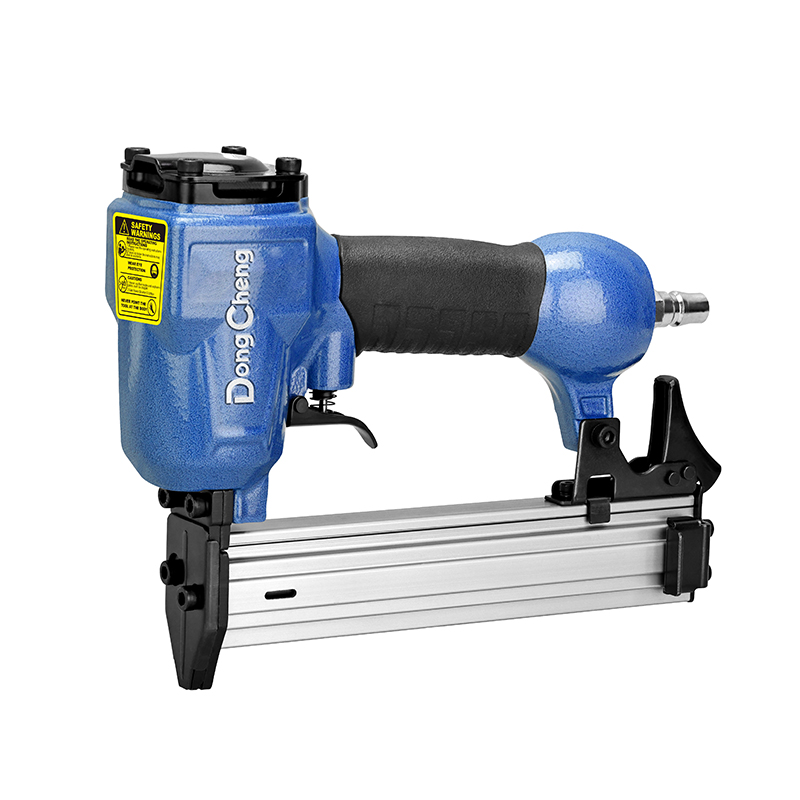 AIR NAILER 3 CM